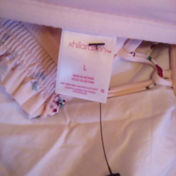 Bikini - Picture 4 of 4